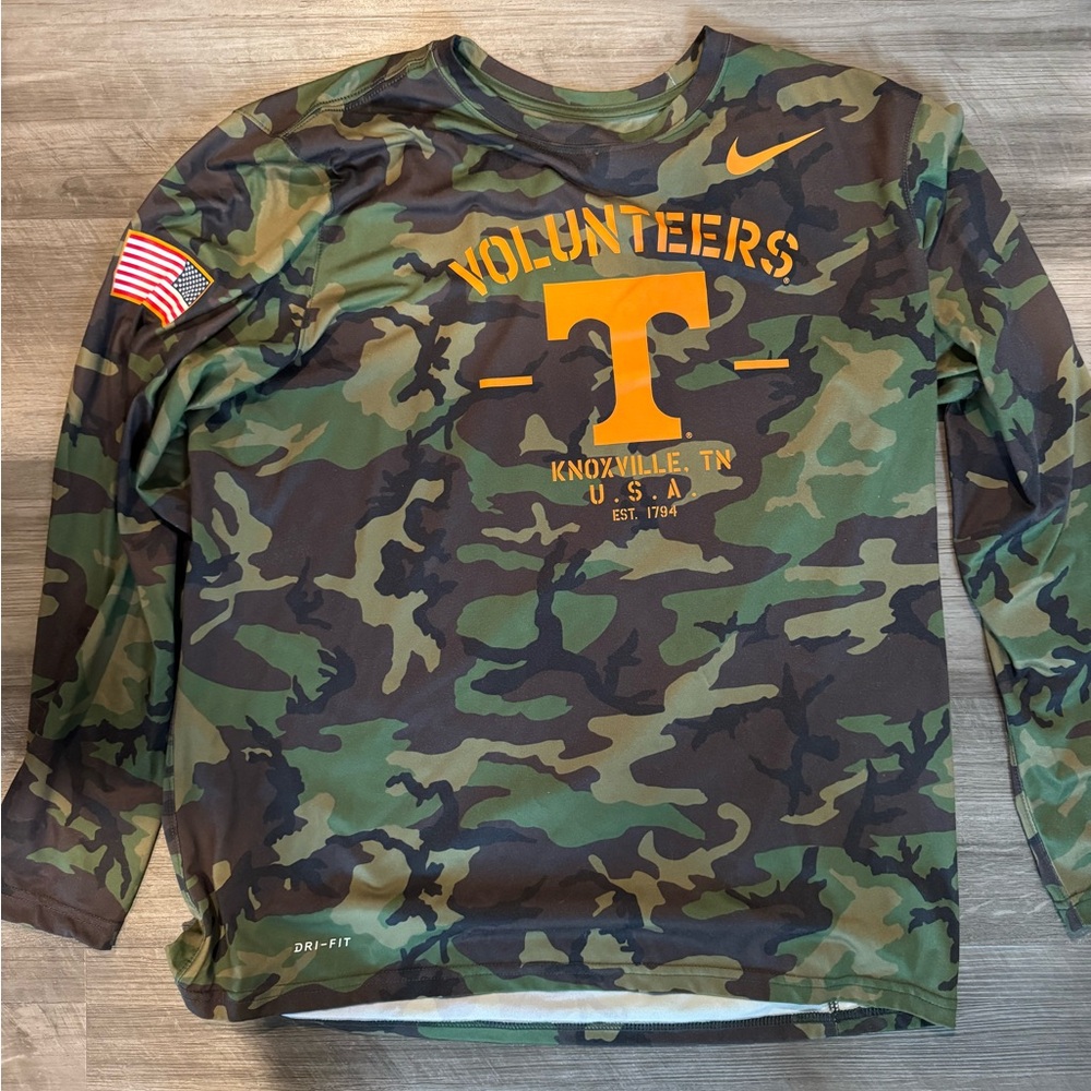 Nike Tennessee Volunteers Camo Long Sleeve dri-fit Tee